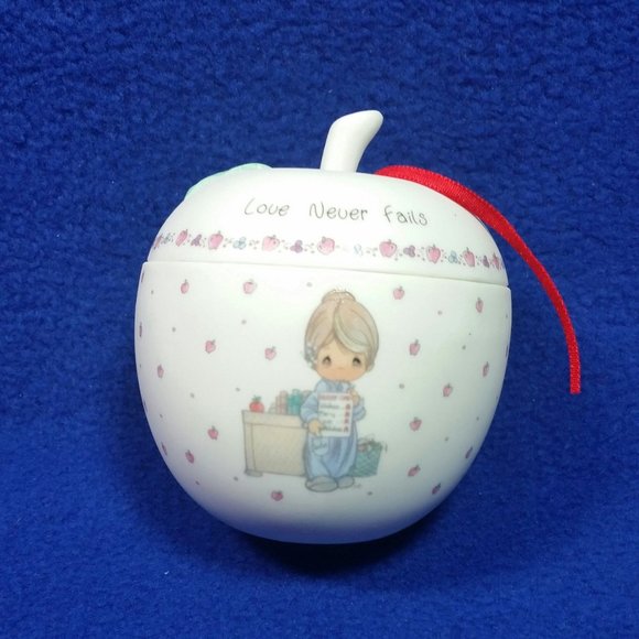 Precious Moments Love Never Fails Apple Trinket Box Gift For Teacher No Box - Picture 6 of 10